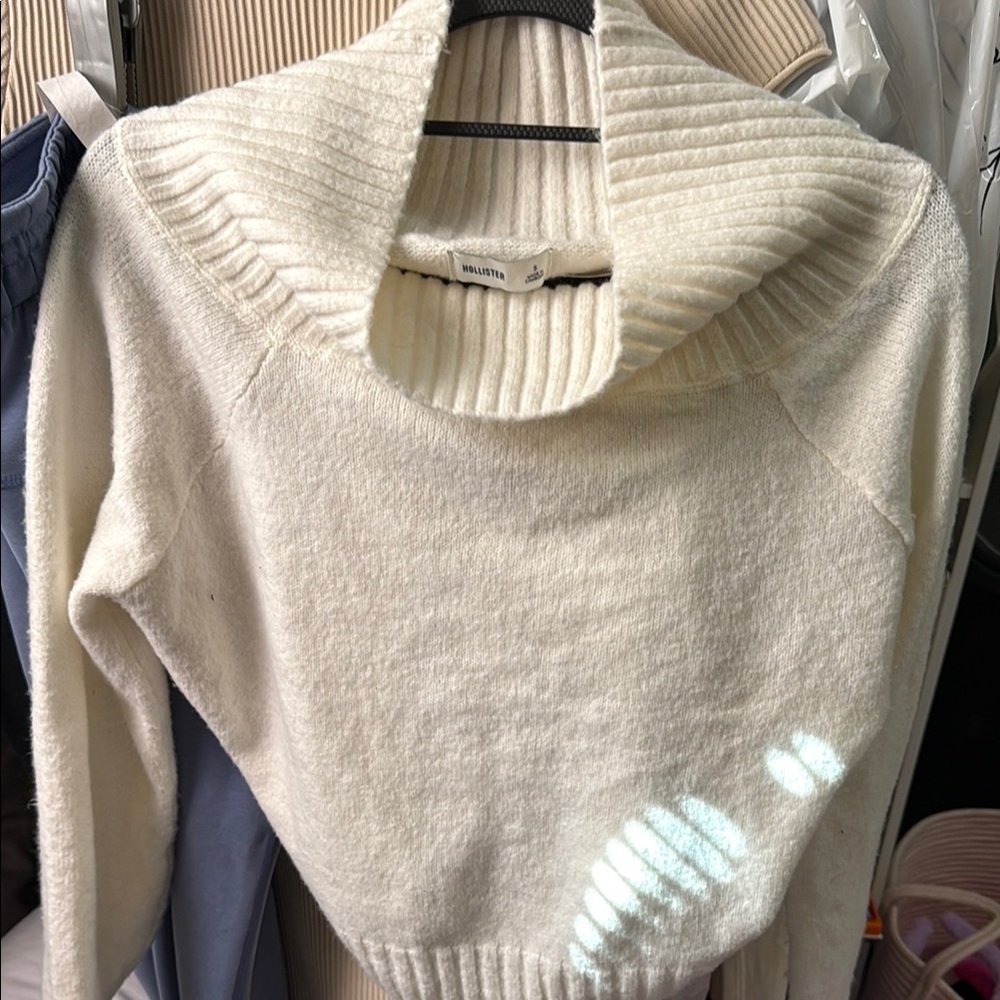Hollister Off-the-Shoulder Sweater in Cream